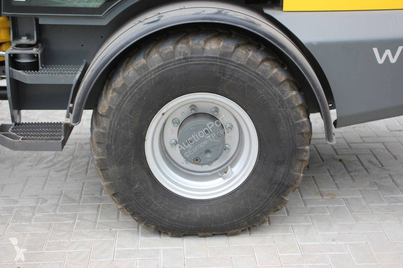 Chargeuse Neuson WL60