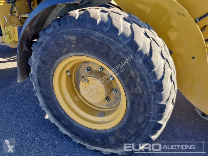 Pala cargadora Caterpillar 908M