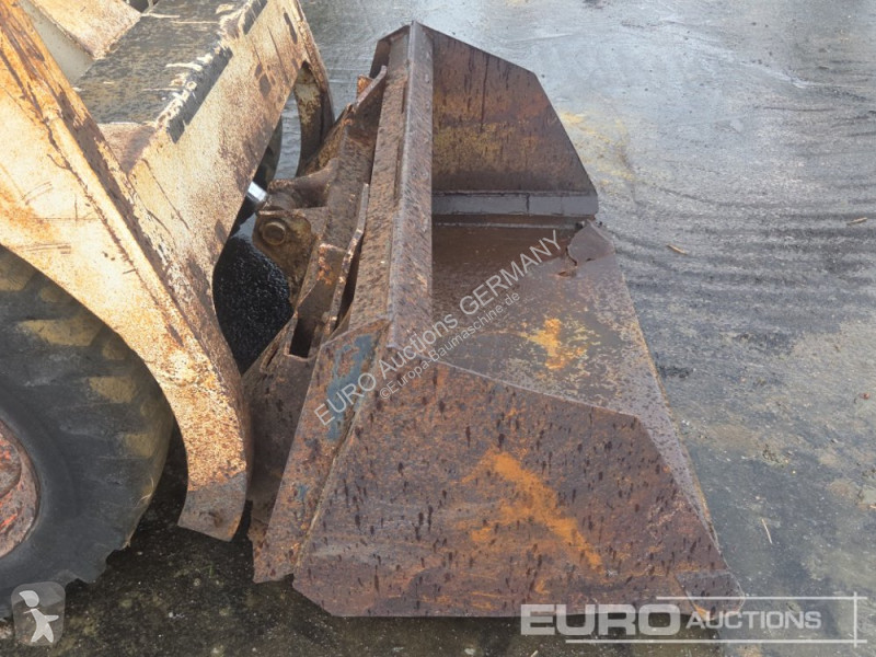 Shovel Bobcat 543