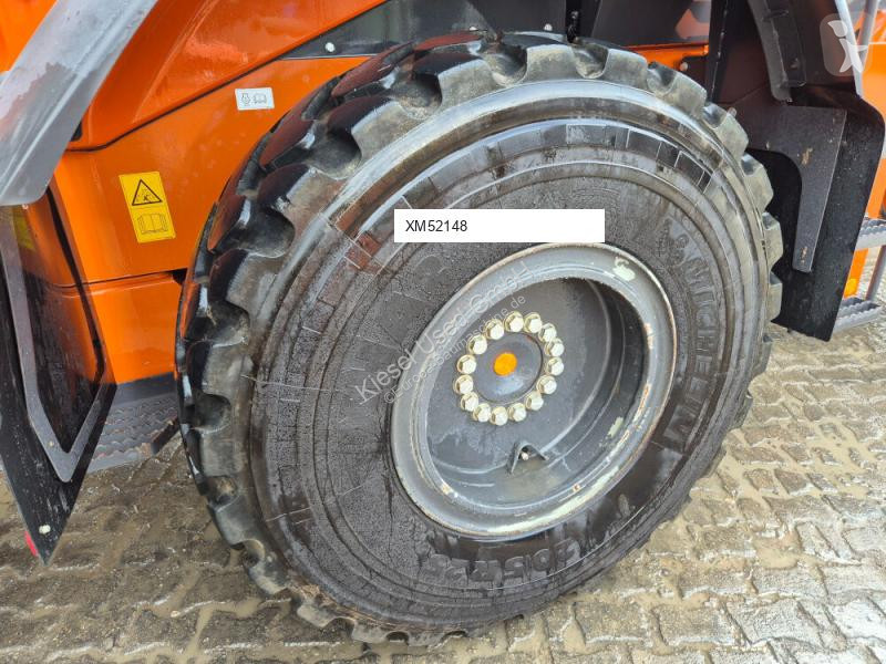 Навантажувач Hitachi 7