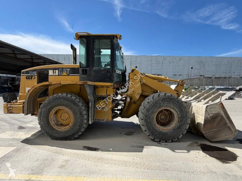 Навантажувач Caterpillar 938 G