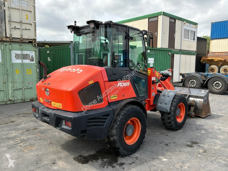 Chargeuse Kubota R065