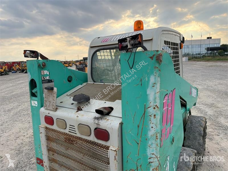 Pala cargadora IHI 2056 Skid Steer Loader