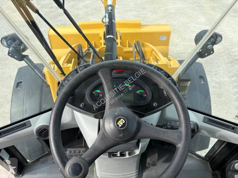 Chargeuse Caterpillar 910