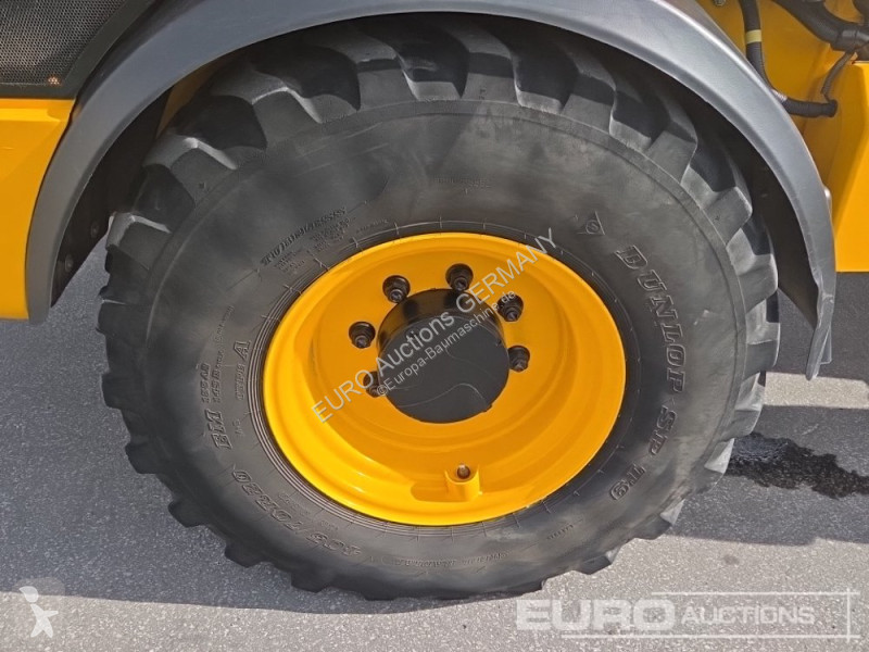 Lastare JCB 409