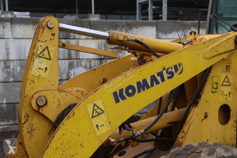 Chargeuse Komatsu 753