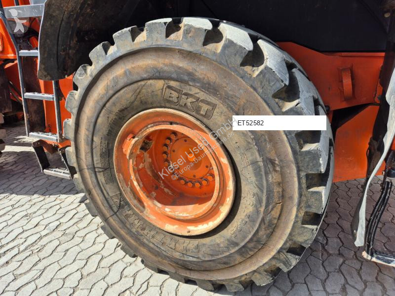 Nakladač Hitachi 6