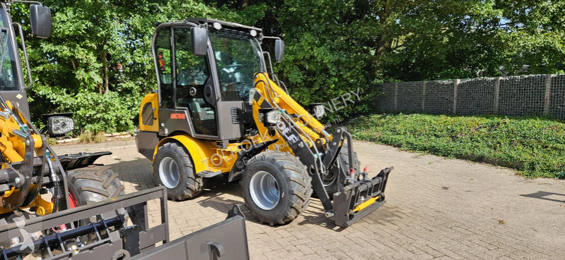 Incarcator  780 T en H loaders
