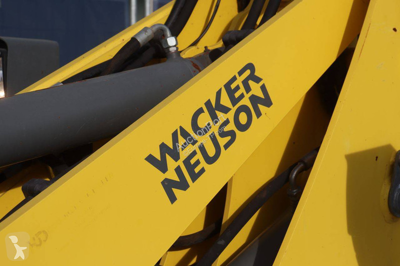 Chargeuse Neuson WL54