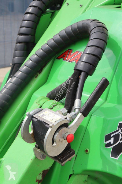 Chargeuse Avant tecno M523EIBCT