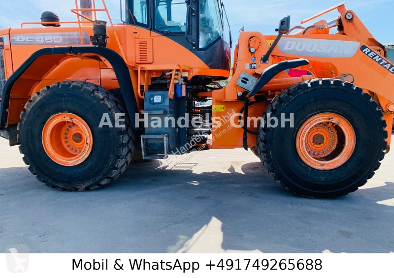 Chargeuse Doosan 4503...