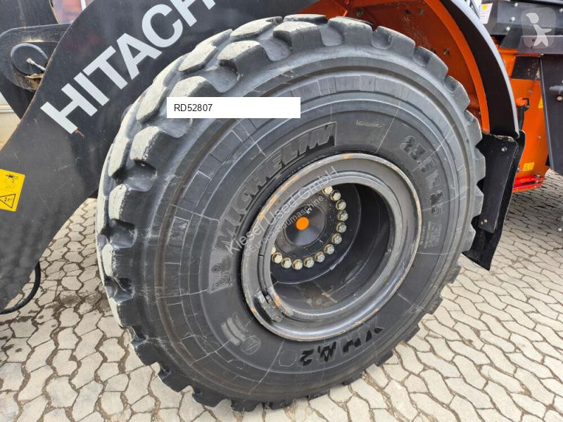 Товарач Hitachi 7