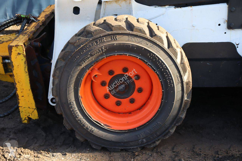 Товарач Bobcat