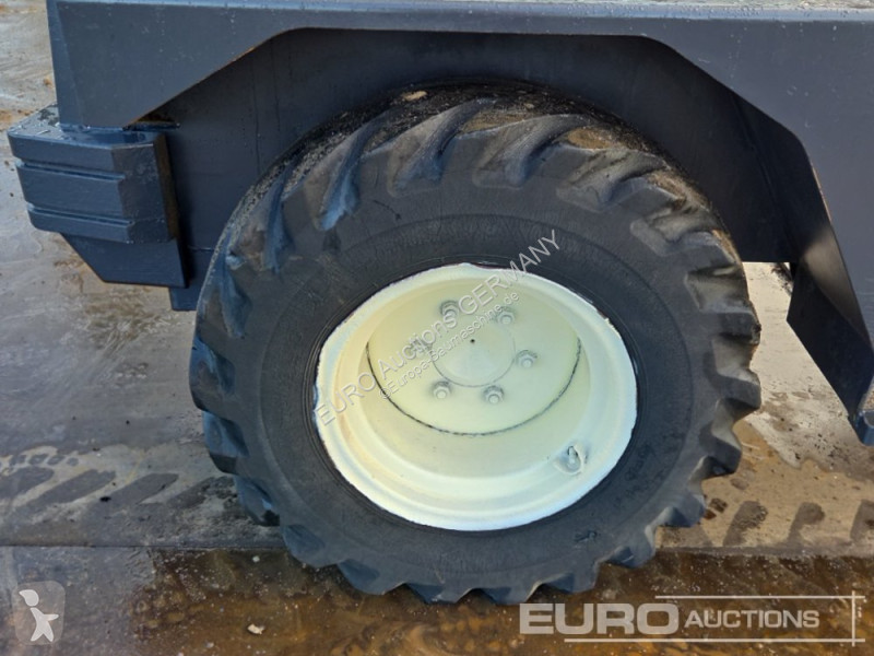 Shovel Yanmar V3