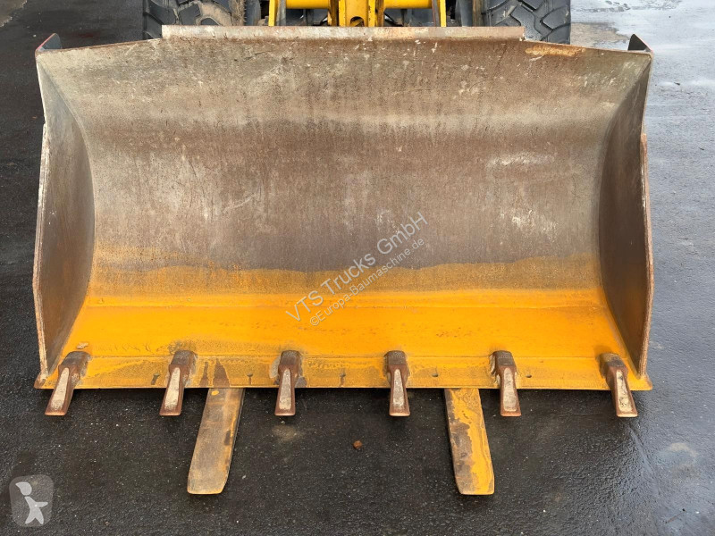 مُحمّلة Komatsu Radlader inkl. Gabel Schaufel...