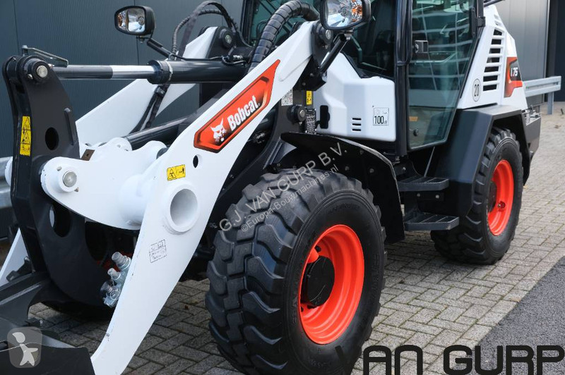 Товарач Bobcat L 75 | 2022 | 2175h
