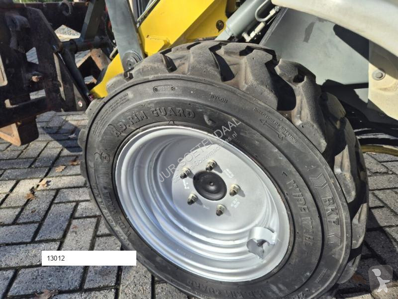 Kramer 5025 loader