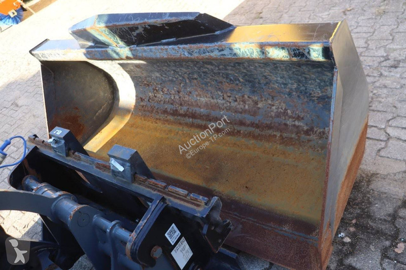 Shovel Giant G5000