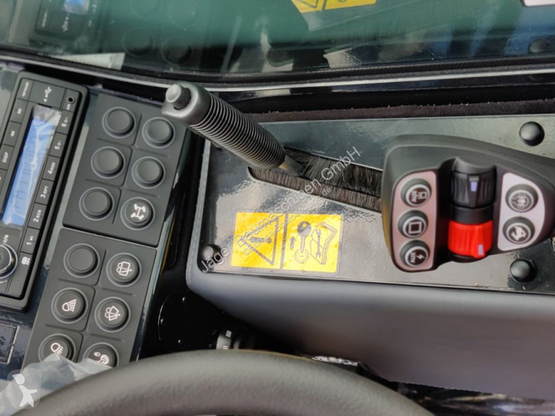 Pá carregadora  Giant GT 5048-- Netto 57900.--€