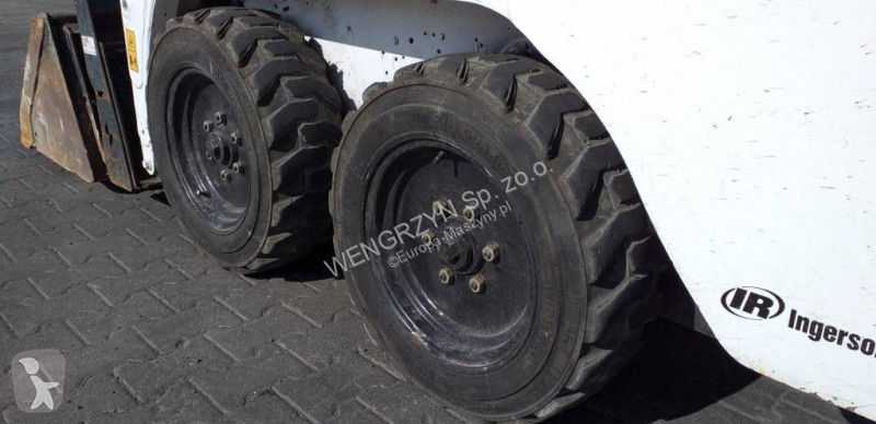Nakladač Bobcat Miniładowarka kołowa BOBCAT S100