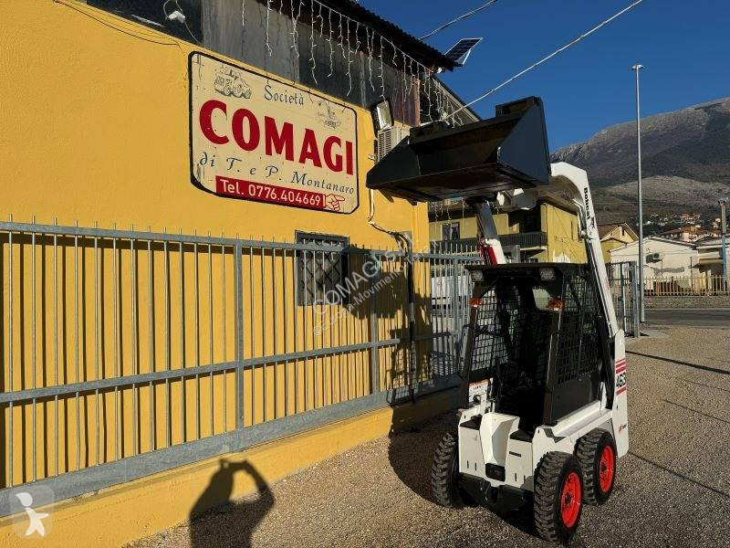 Shovel Bobcat