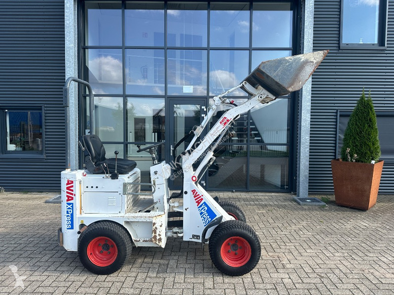 Shovel Knikmops 100