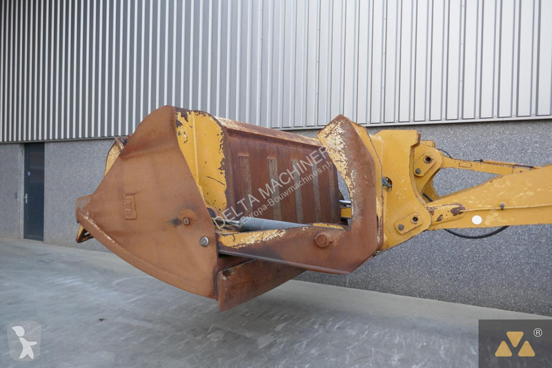 Pala Caterpillar M