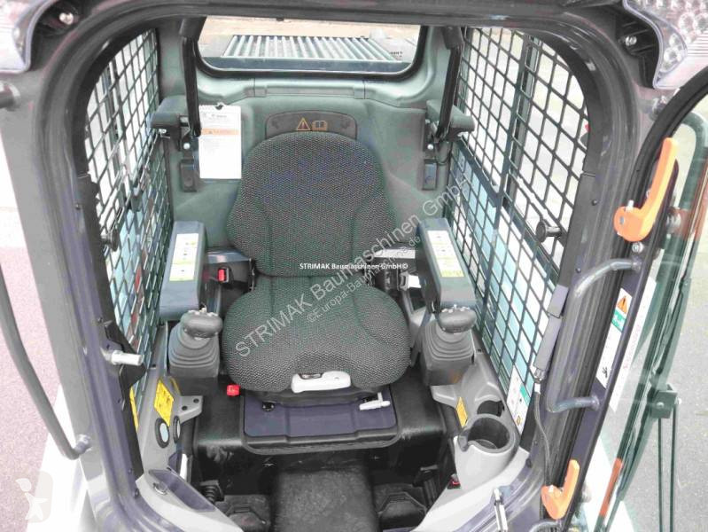 Shovel Bobcat T450