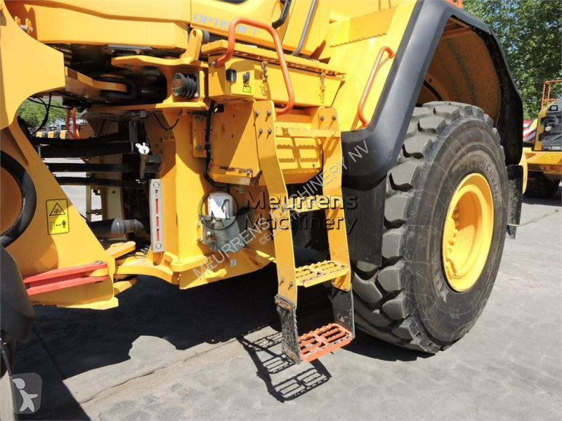 Nakladač Volvo L150H