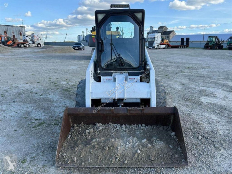 Shovel Bobcat