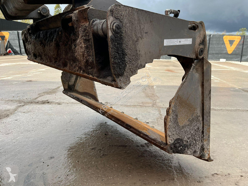 Shovel Volvo T4 BRUSH