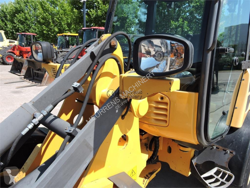 مُحمّلة Volvo L25F + FORK