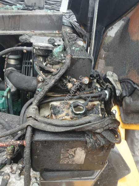 Nakladač Volvo L30G