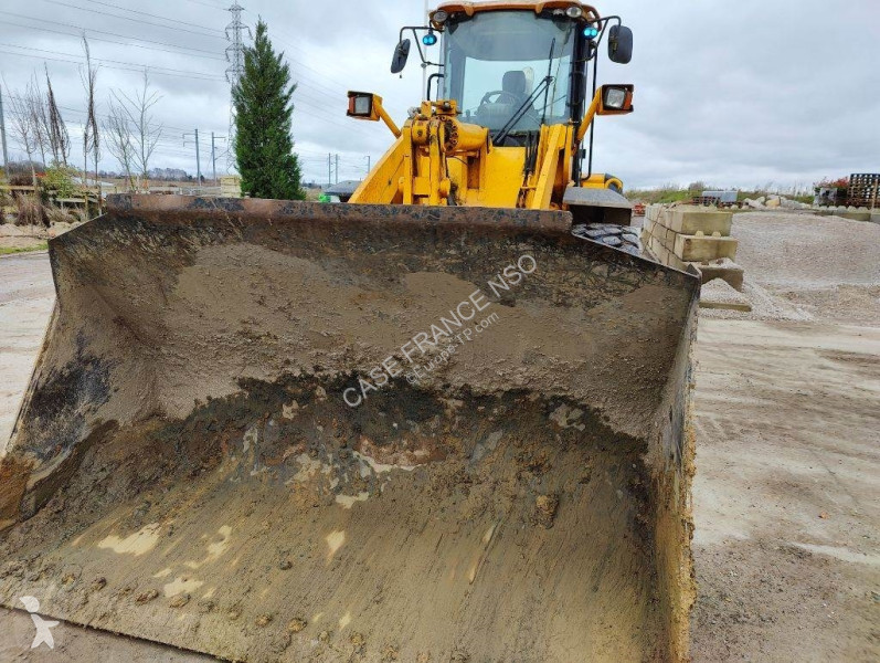 Shovel JCB 436