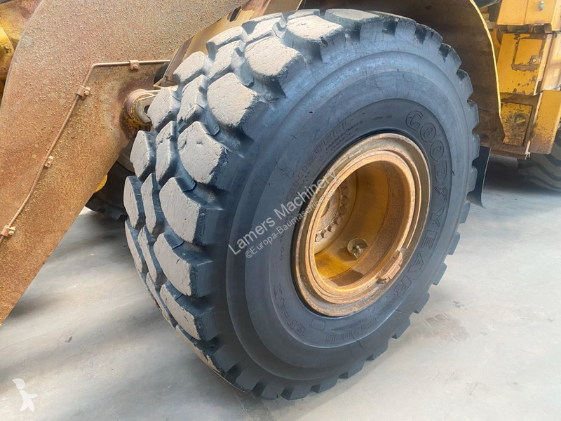 Shovel Caterpillar NVT