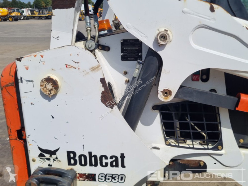 Shovel Bobcat S530