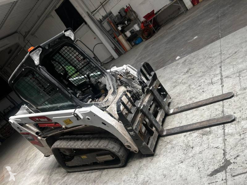 Shovel Bobcat