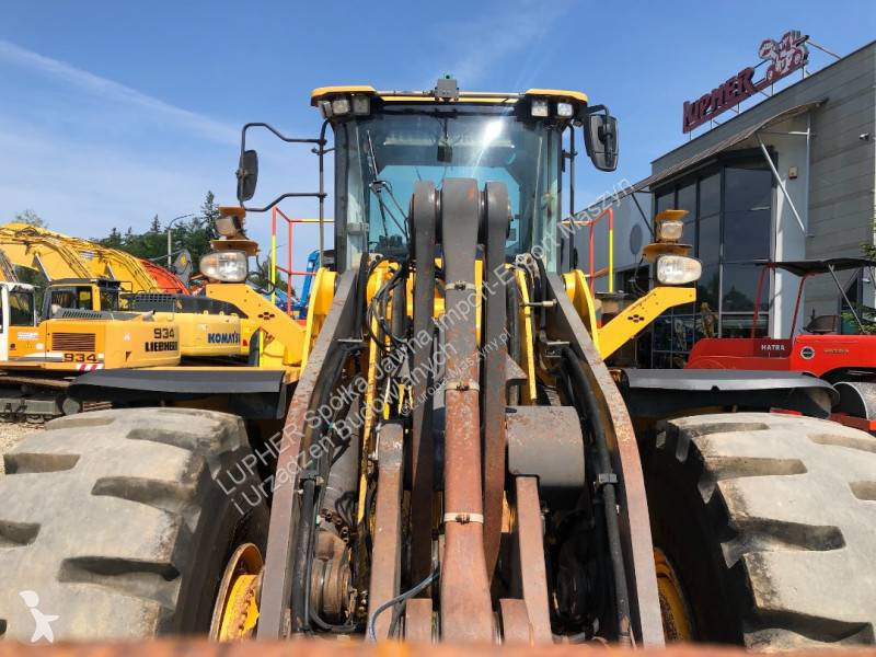 Nakladač Volvo L220H