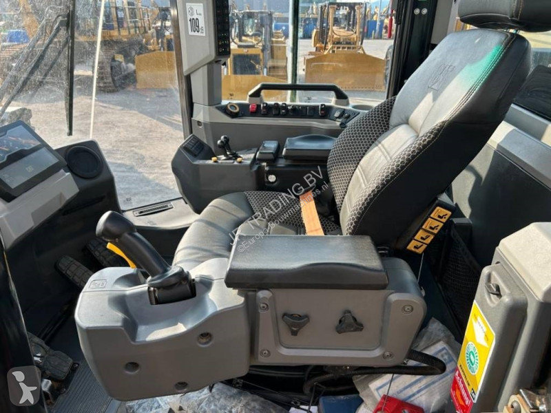 Shovel Caterpillar 980