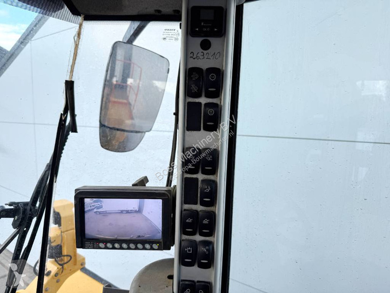 Shovel Volvo L220H - German Machine / 3rd Function