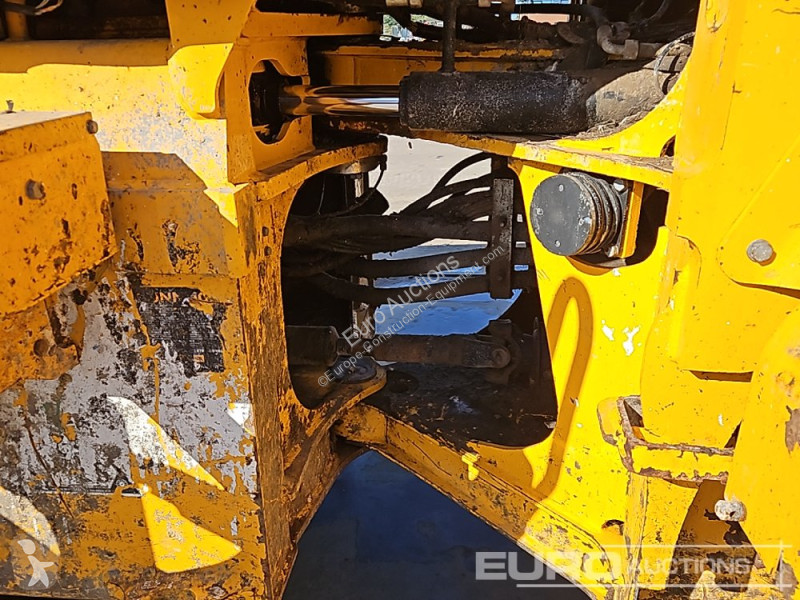 Nakladač JCB 437HT