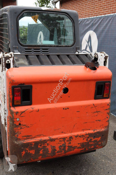 Shovel Bobcat