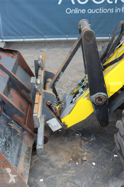 Pala cargadora Neuson WL38