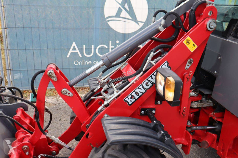 Pá carregadora  Farmer 906PRO