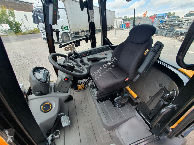 Nakladač JCB SV C / Neufahrzeug / Teleskop / Gabel