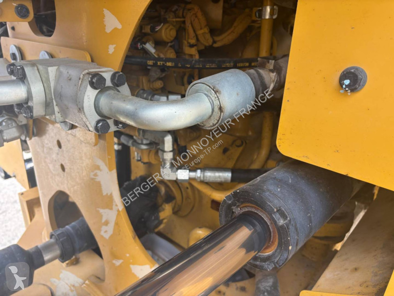 مُحمّلة Caterpillar XE