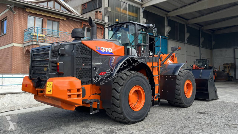 Ładowarka Hitachi 6