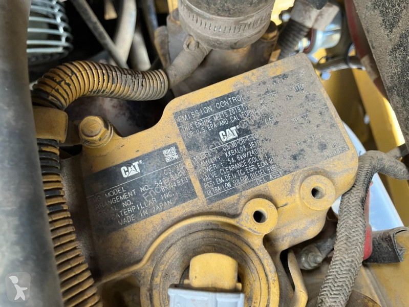 Nakladač Caterpillar  907
