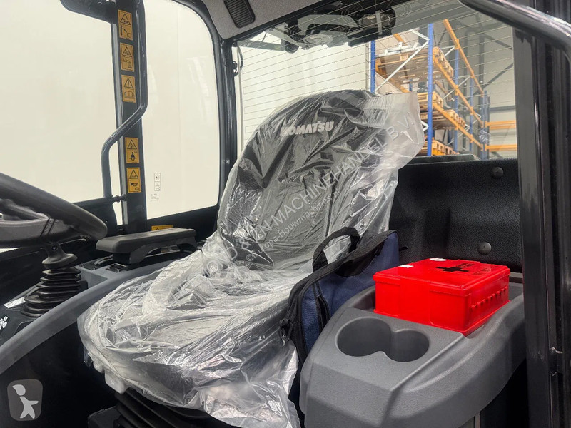 Chargeuse Komatsu WA80M-8E0 NIEUW