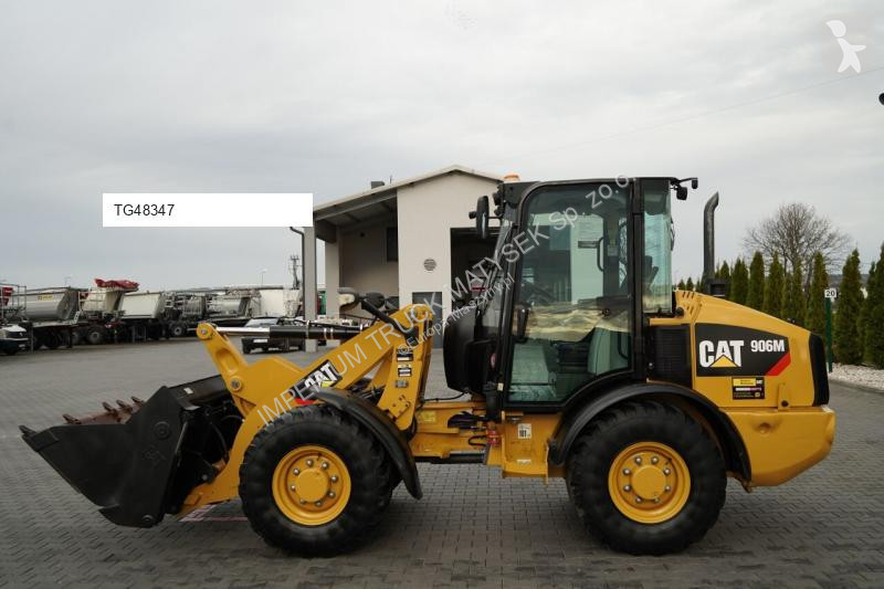 Nakladač Caterpillar 906M